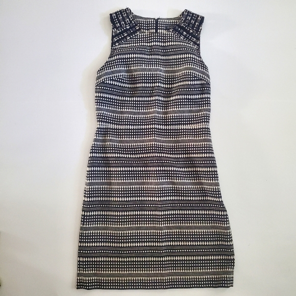 Banana Republic Dresses & Skirts - Banana Republic Black & White sleeveless dress sz 6